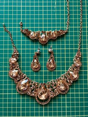 Gold-tone bridal jewellery set (4pcs)